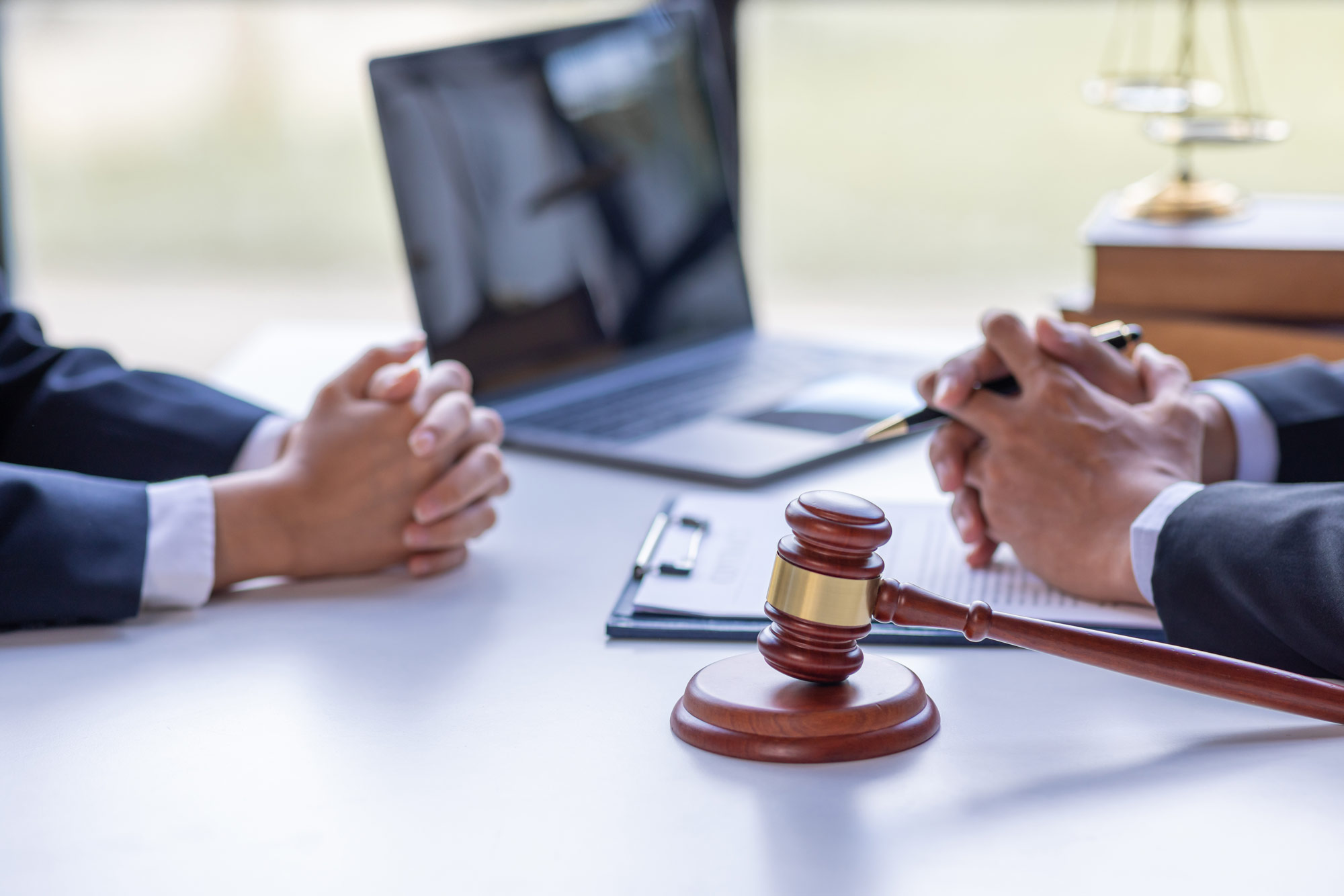 ¿Tienes dudas legales? Accede a tu consulta gratuita con el abogado del sindicato